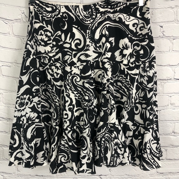 LAUREN RALPH LAUREN FLORAL/PAISLEY BLACK & WHITE SILK SKIRT. SIZE:(14) - Picture 1 of 10